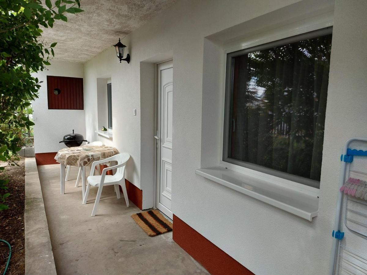 Nora Apartman บาลาตอนแลลเล ภายนอก รูปภาพ